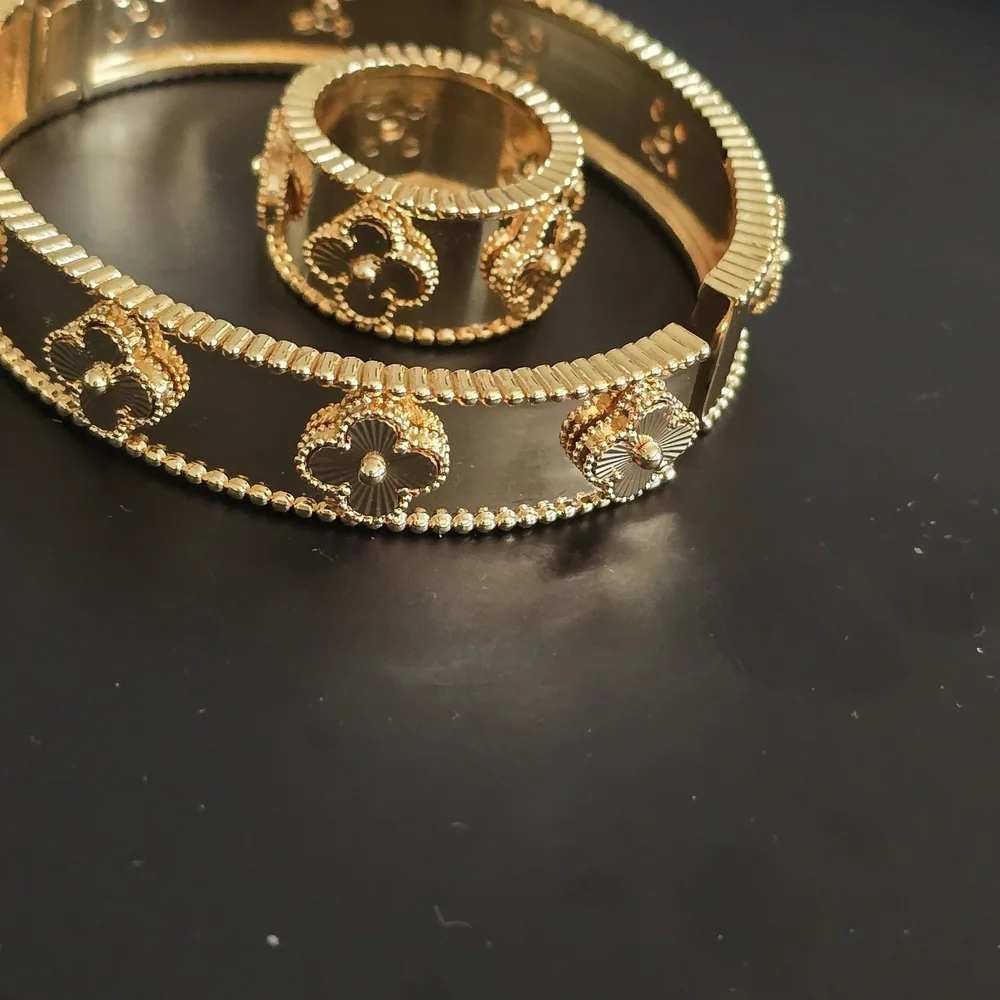 Elegant Gold Floral Bracelet and Ring Set